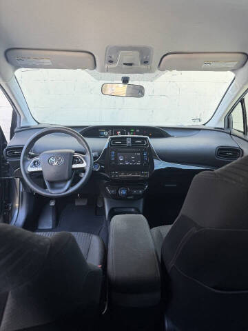 2016 Toyota Prius Two