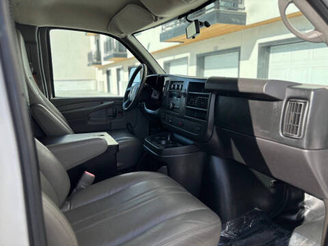 2013 Chevrolet Express 2500