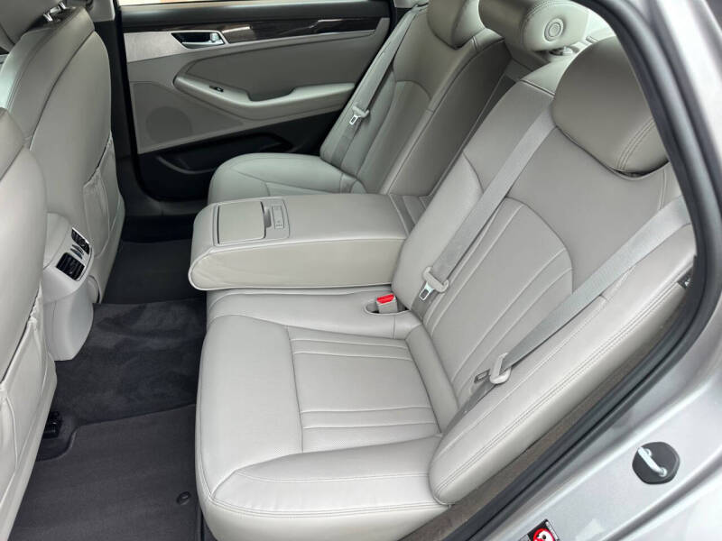 2020 Genesis G80