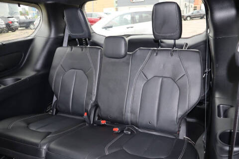 2019 Chrysler Pacifica Touring L