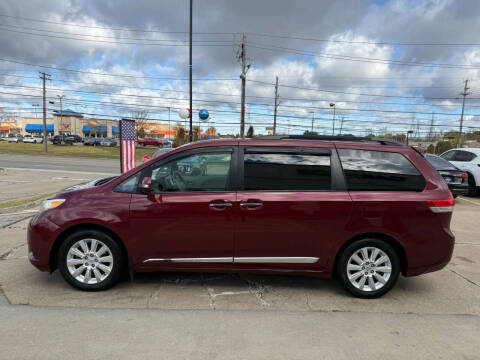 2013 Toyota Sienna Limited 7-Passenger