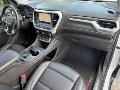 2021 GMC Acadia SLT