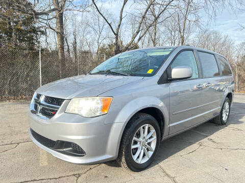 2014 Dodge Grand Caravan for sale at Purcell Auto Sales LLC in Camby IN