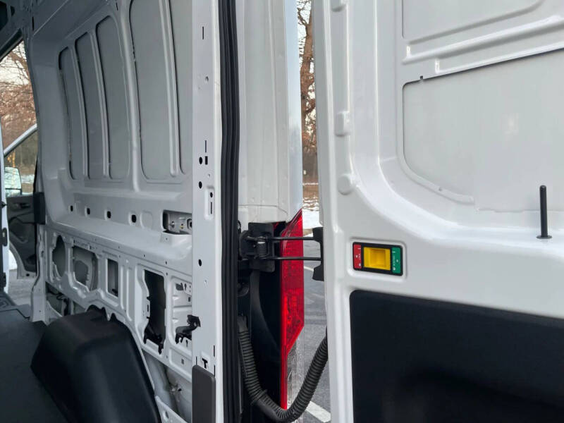 2022 Ford Transit 250