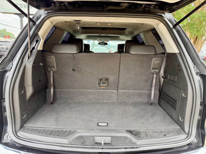 2011 GMC Acadia Denali