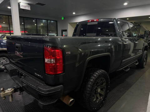 2017 GMC Sierra 2500HD Denali