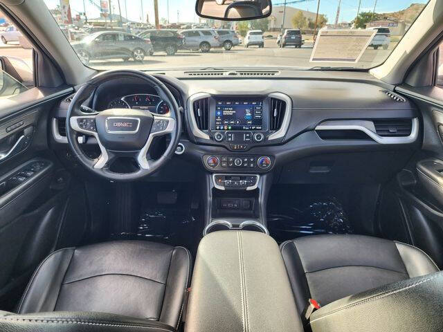 2023 GMC Terrain SLT