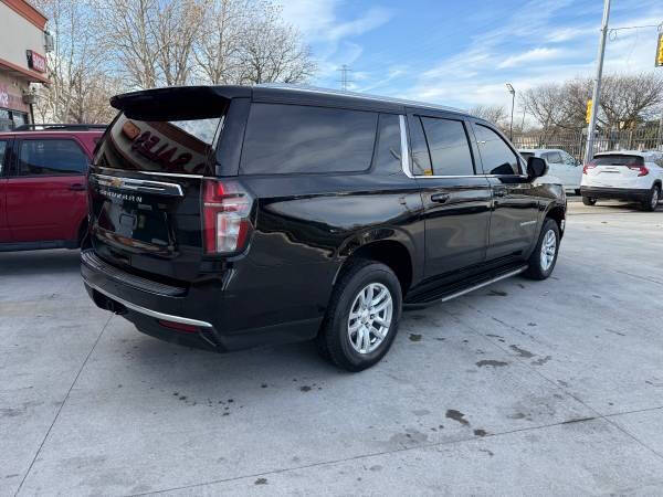 2022 Chevrolet Suburban LT
