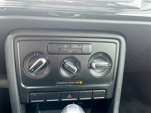 2019 Volkswagen Beetle 2.0T S