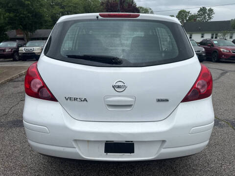 2012 Nissan Versa 1.8 S