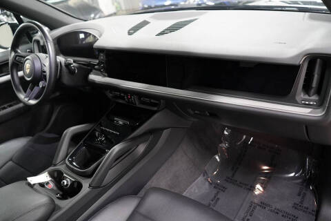 2024 Porsche Cayenne