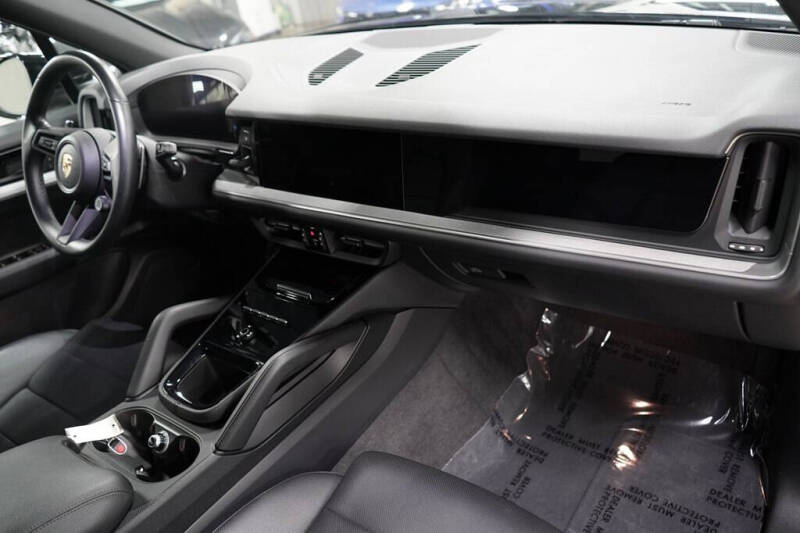 2024 Porsche Cayenne