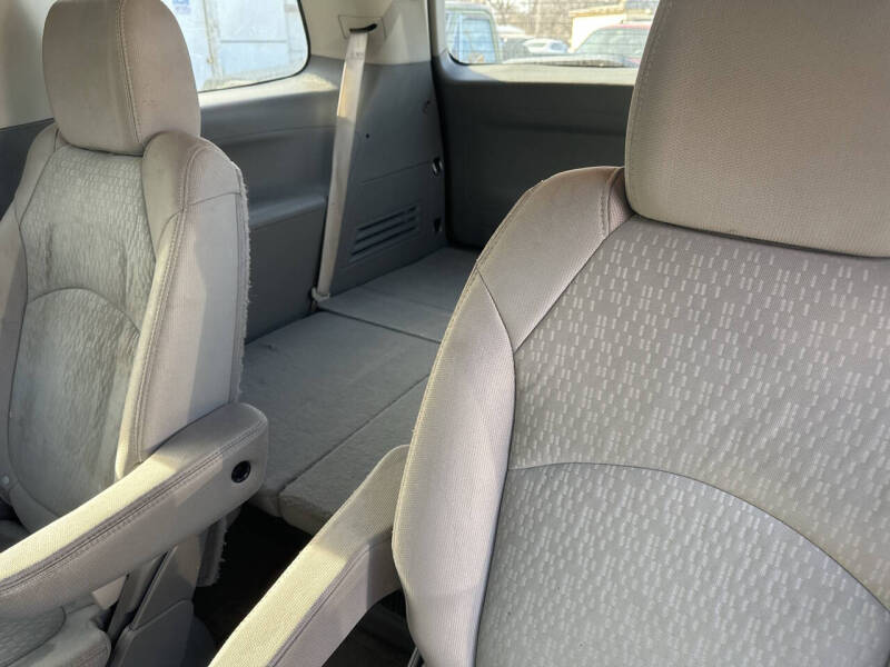 2013 GMC Acadia SLE-2