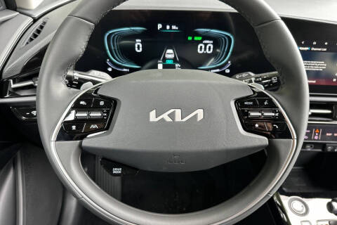 2025 Kia Niro EX