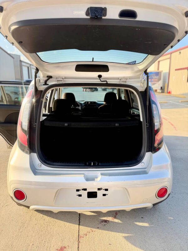 2018 Kia Soul +