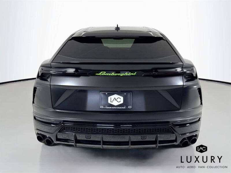 2022 Lamborghini Urus