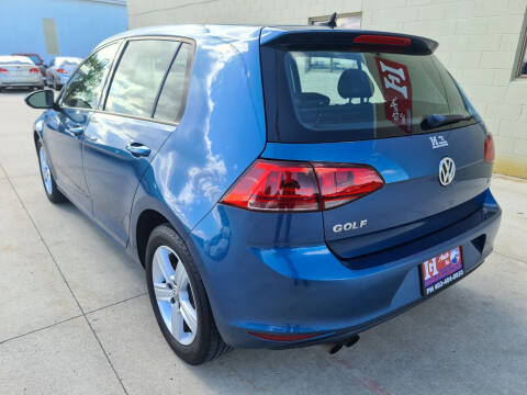 2017 Volkswagen Golf TSI S