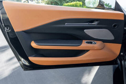 2025 Aston Martin Vantage