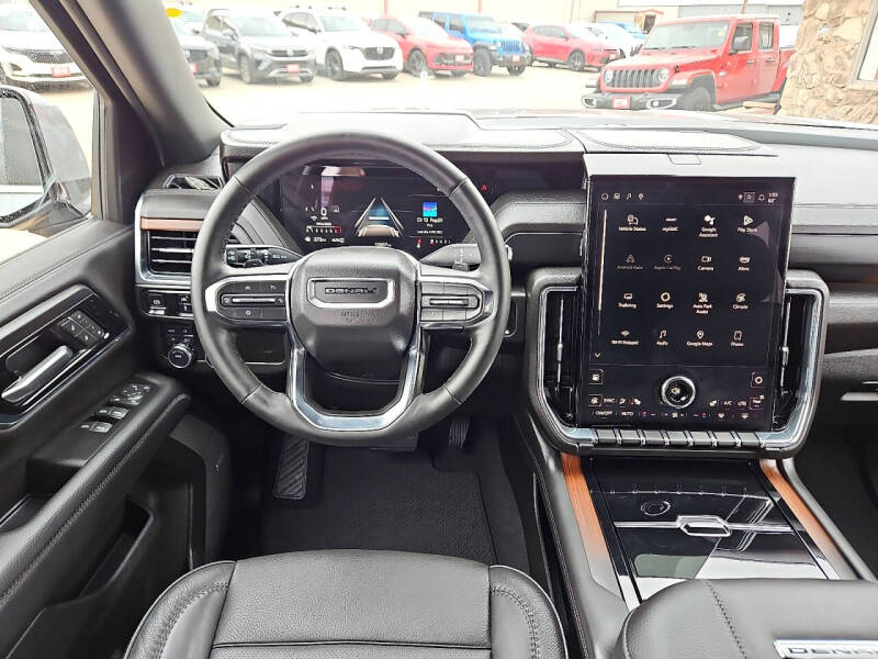 2025 GMC Yukon XL Denali