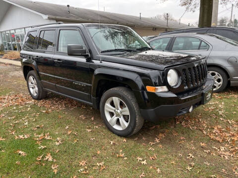 2014 Jeep Patriot for sale at Lakeshore Auto Wholesalers in Amherst OH