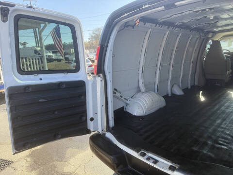 2017 Chevrolet Express 2500