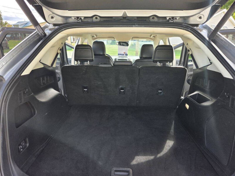 2020 Ford Edge Titanium