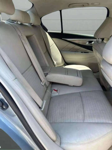 2014 Infiniti Q50 Premium