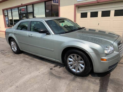 2006 Chrysler 300 for sale at PARKWAY AUTO SALES OF BRISTOL in Bristol TN