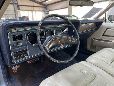 1975 Ford Thunderbird