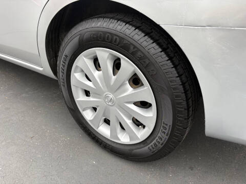 2017 Nissan Versa 1.6 S