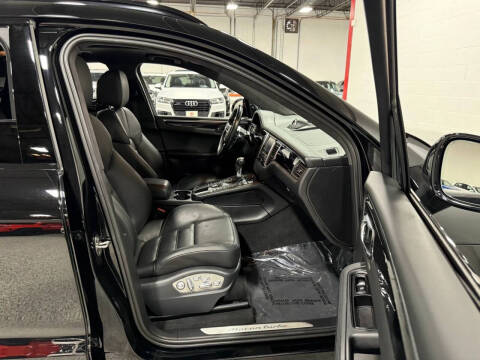 2016 Porsche Macan Turbo