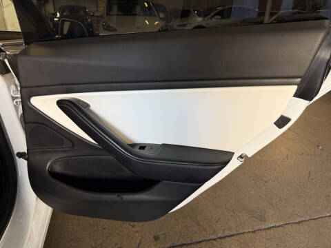 2018 Tesla Model 3 Performance