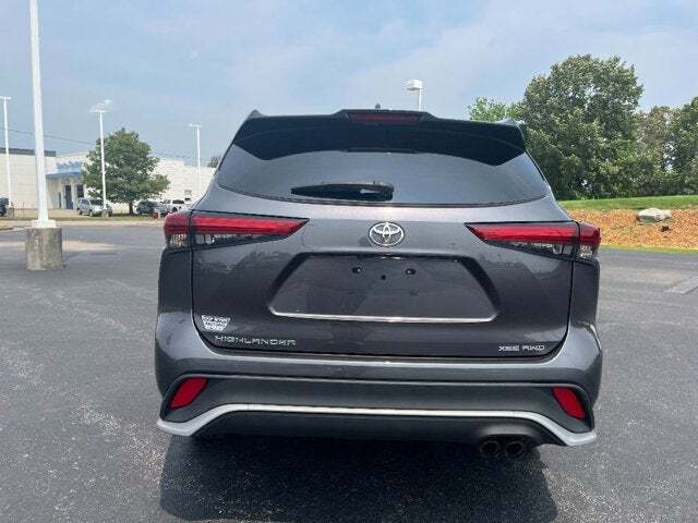 2022 Toyota Highlander 7