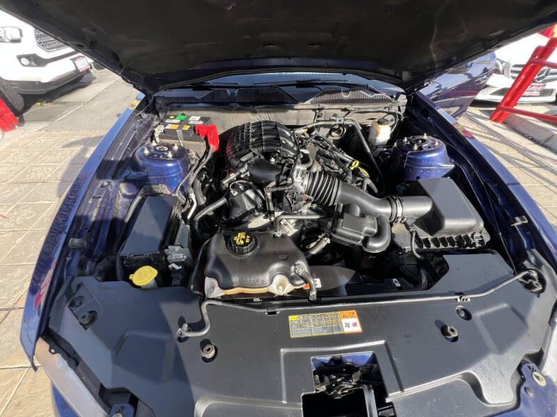 2012 Ford Mustang V6 Premium