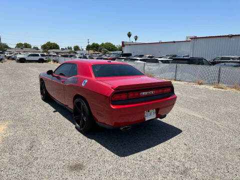 2012 Dodge Challenger R/T Plus
