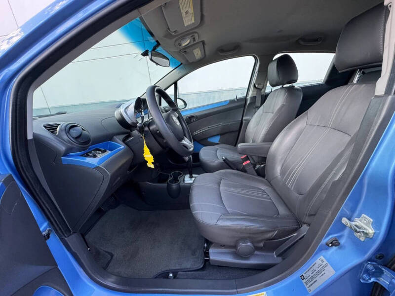 2013 Chevrolet Spark 1LT Auto