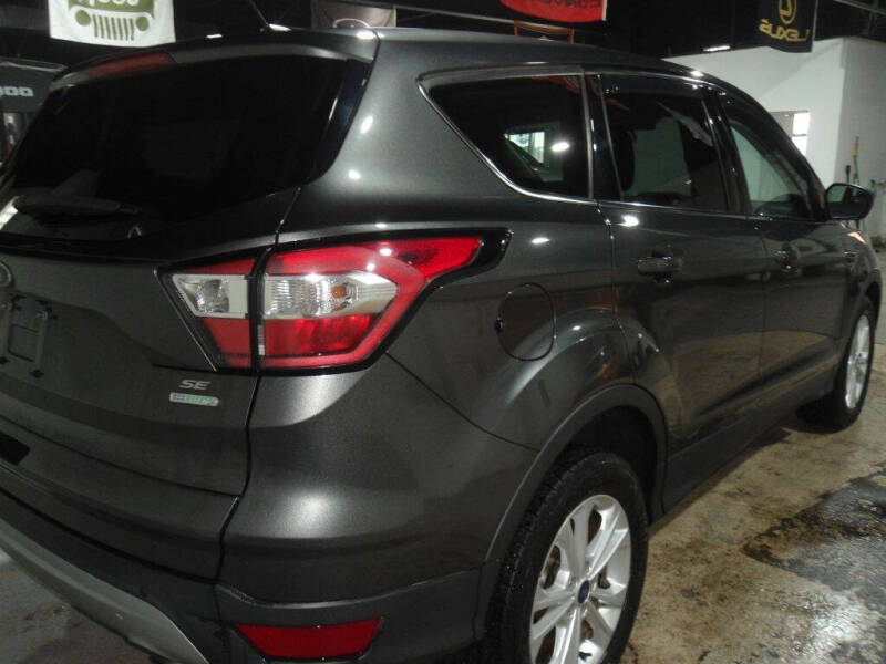2017 Ford Escape SE