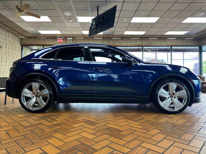 2024 Porsche Macan 4 Electric