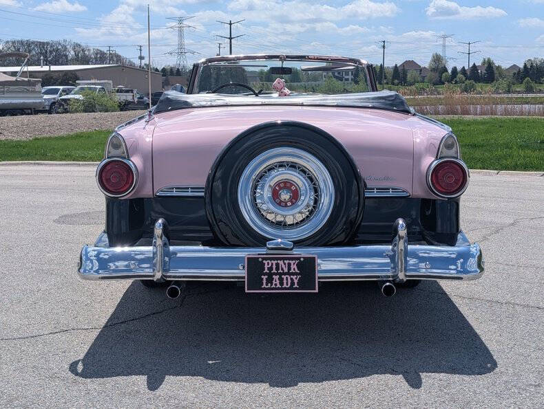 1955 Ford Sunliner