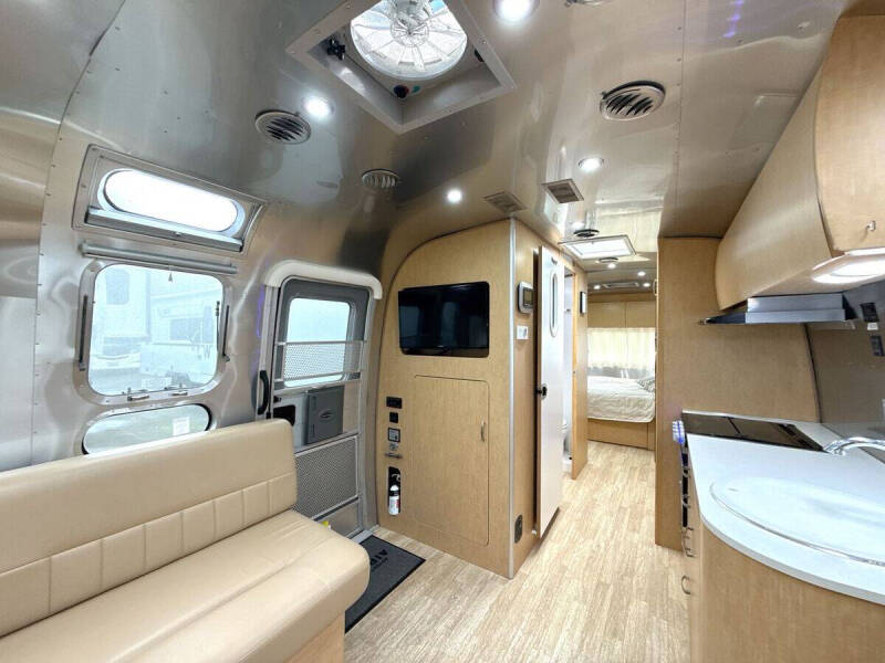 2016 Airstream Flying Cloud