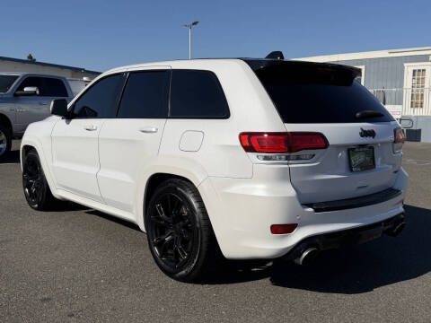 2016 Jeep Grand Cherokee SRT Night