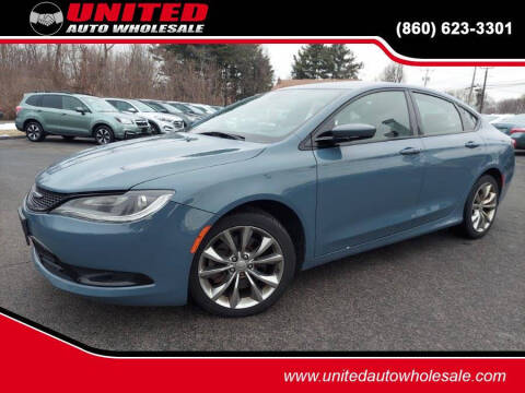 2015 Chrysler 200 S