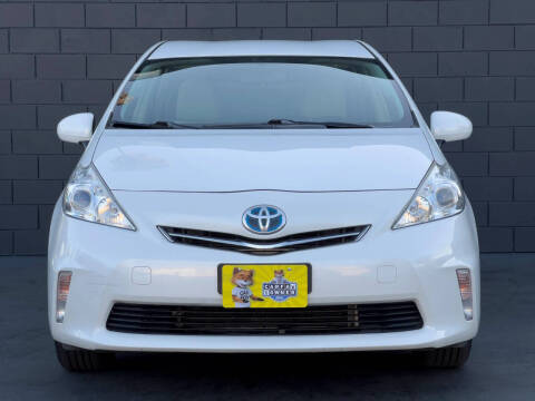 2014 Toyota Prius v Three