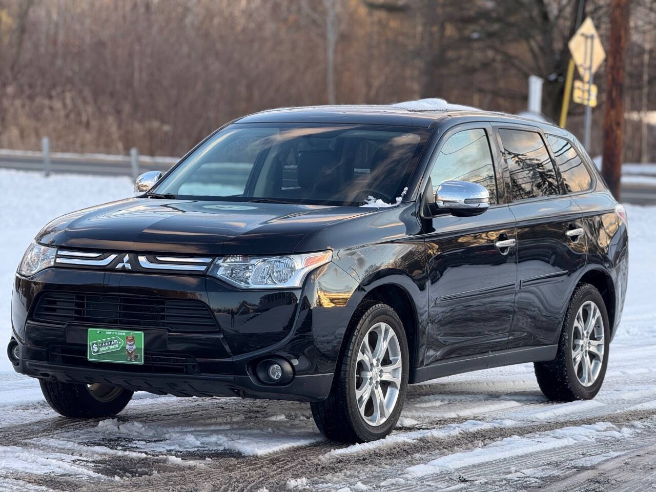 2014 Mitsubishi Outlander for sale at Town Auto Inc in Clifton Park, NY