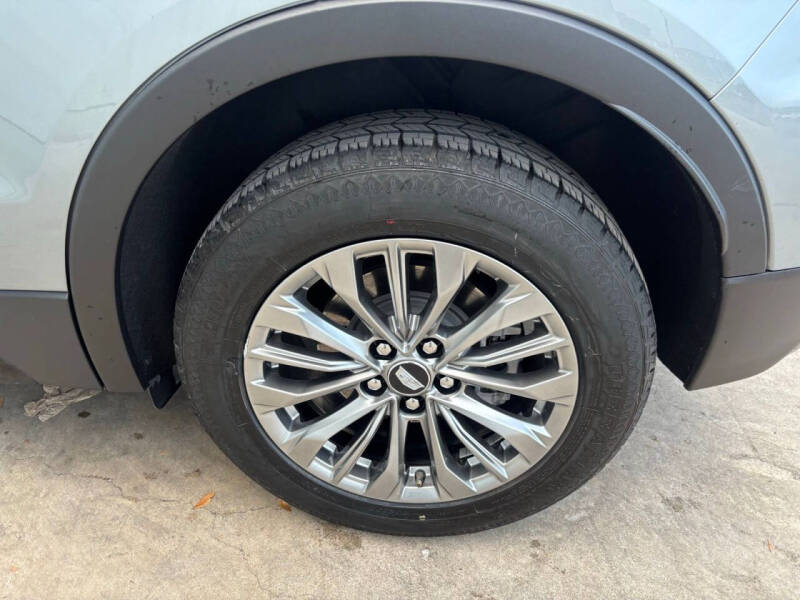 2024 Cadillac XT4 Premium Luxury