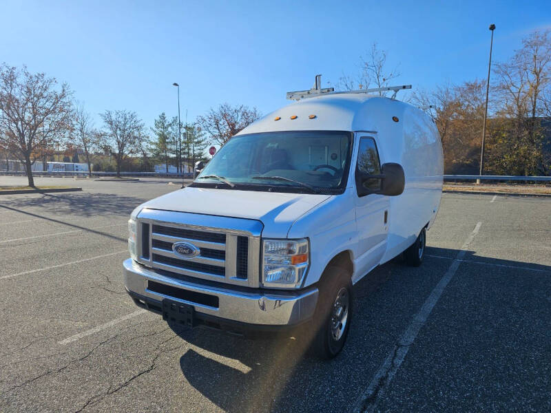 2013 Ford E-Series E-350 SD