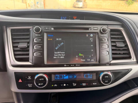 2017 Toyota Highlander LE Plus
