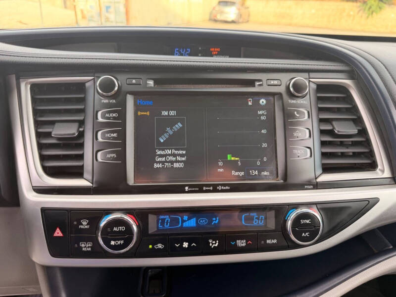 2017 Toyota Highlander LE Plus