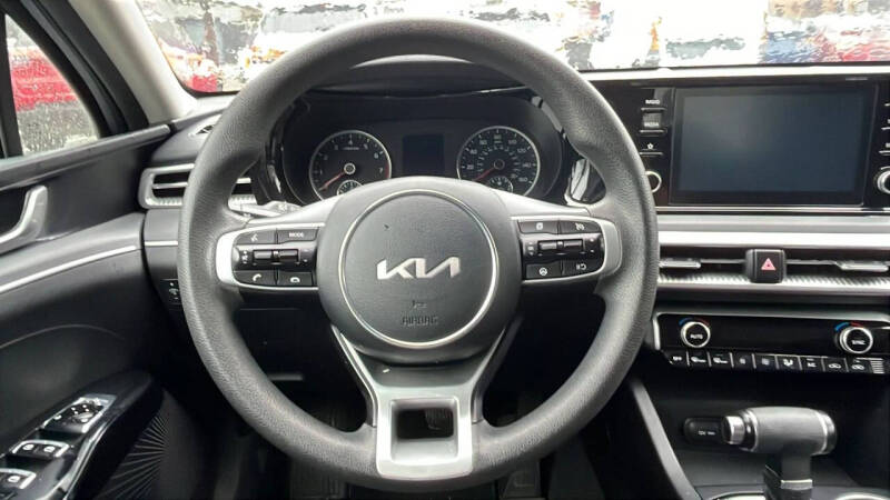 2023 Kia K5 LXS