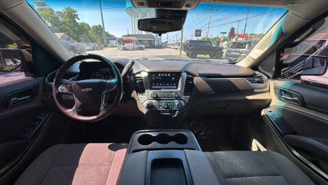 2017 Chevrolet Suburban LS